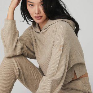ALO Yoga Small Muse Hoodie - Gravel
